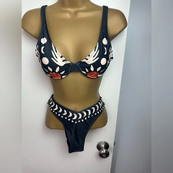 Commense Black Orange Bird Print Bikini Top & Scrunchie Booty Bottoms NWT XS - Picture 3 of 16